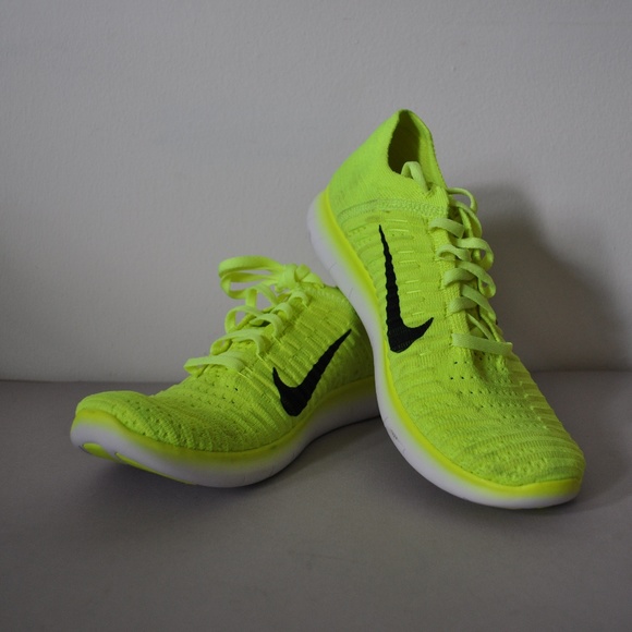 nike free rn flyknit volt